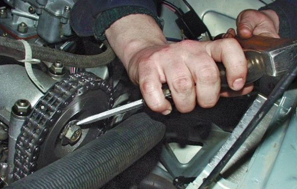 Перетянул цепь грм ваз 2107