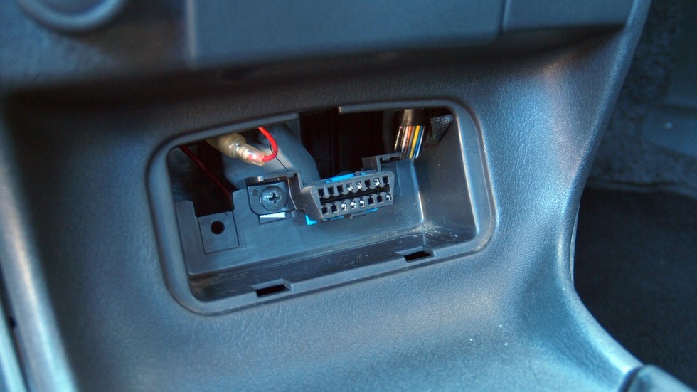Расположение диагностического разъема OBD ? на ? ВАЗ 2107, ВАЗ 2110, ВАЗ 2112, ВАЗ 2114, ВАЗ 2115